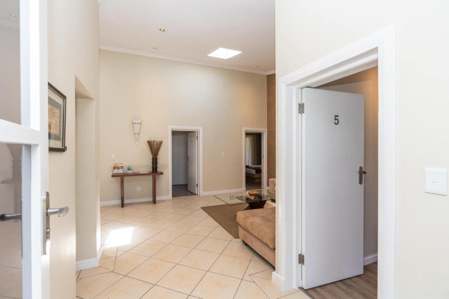 6 Bedroom Property for Sale in Milnerton Western Cape